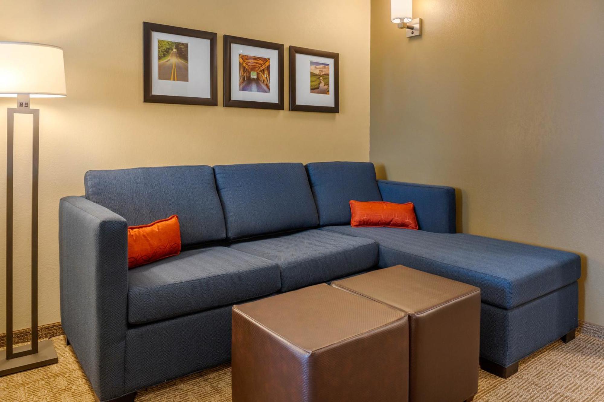 Comfort Inn & Suites Gap Amish Country エクステリア 写真
