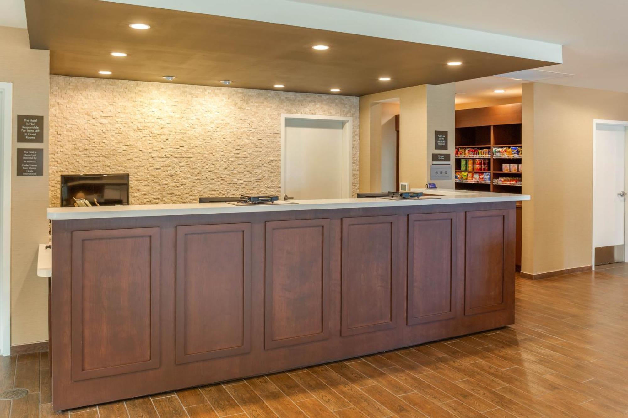 Comfort Inn & Suites Gap Amish Country エクステリア 写真