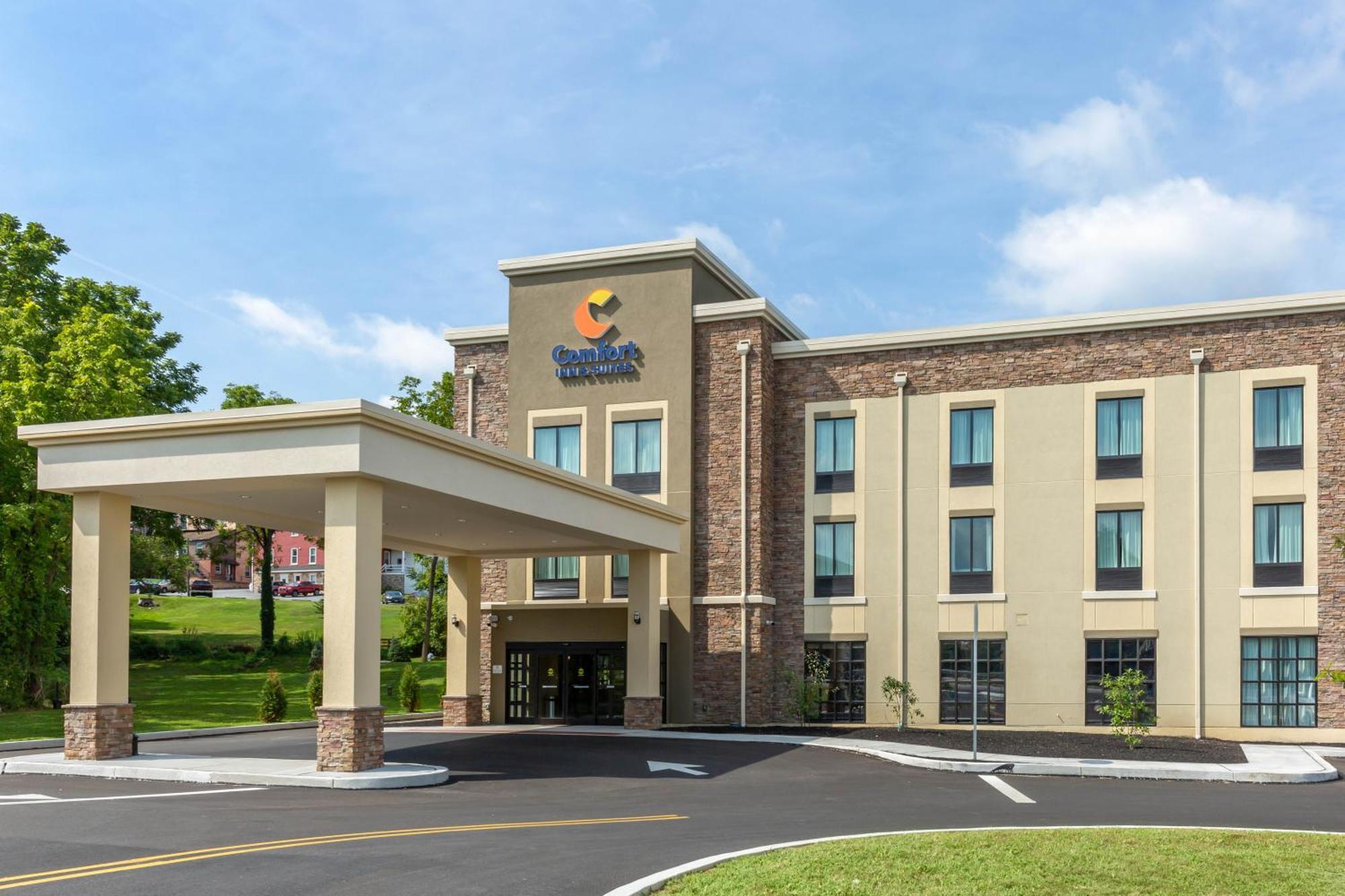 Comfort Inn & Suites Gap Amish Country エクステリア 写真