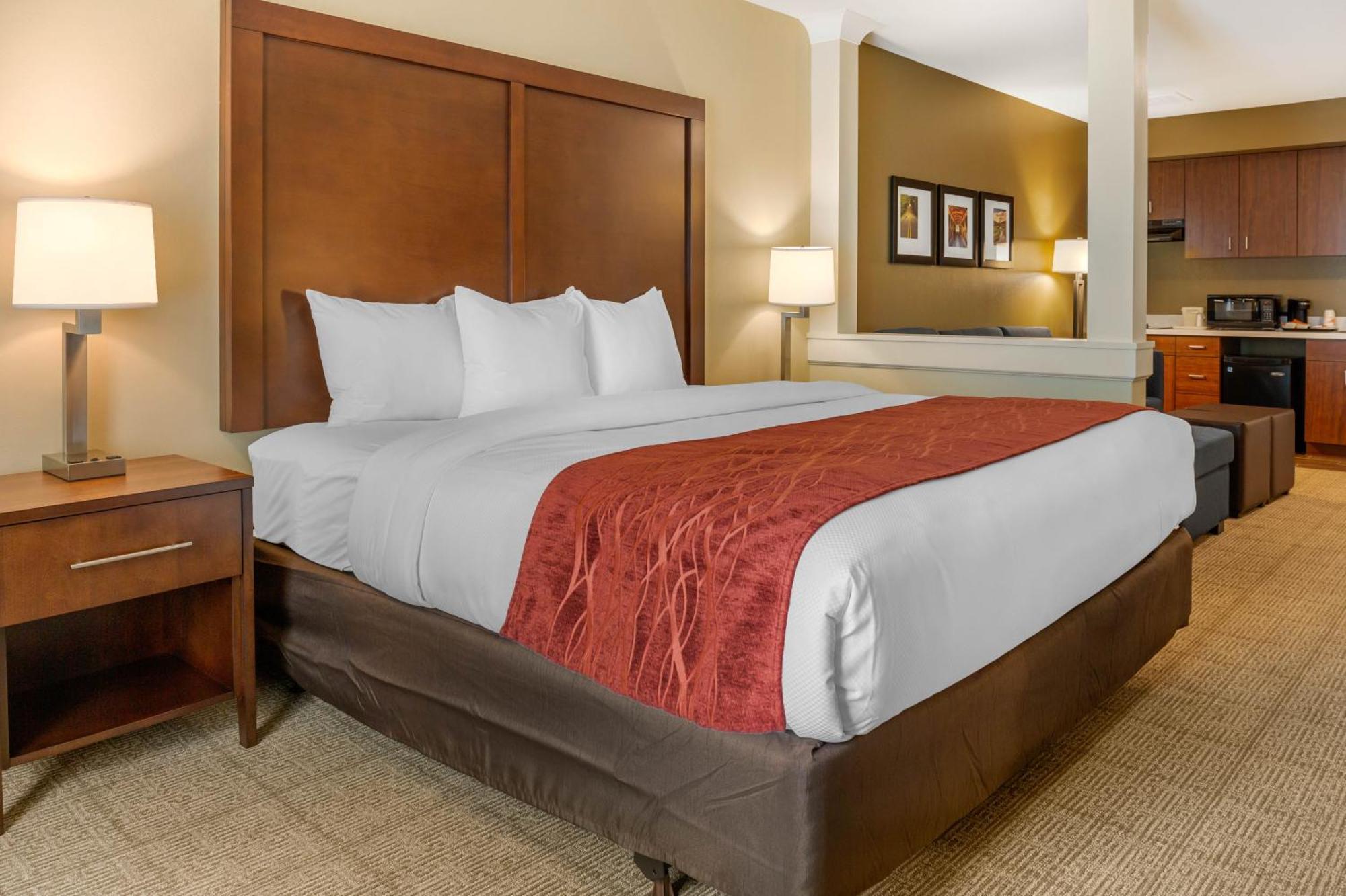Comfort Inn & Suites Gap Amish Country エクステリア 写真
